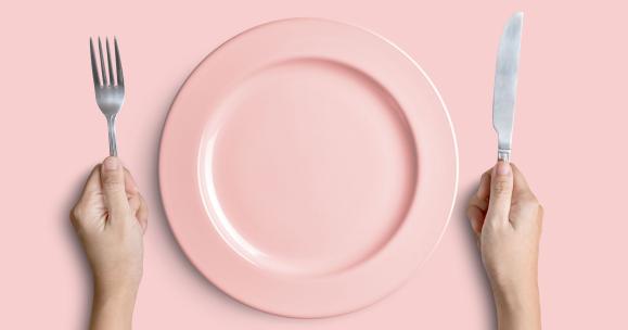 Buone maniere a tavola: le regole del galateo