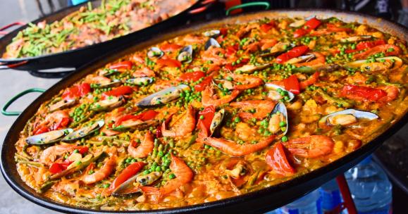 Origini e segreti della paella, simbolo della cucina spagnola