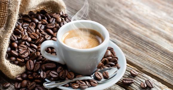 Proprietà, benefici ed usi del caffè