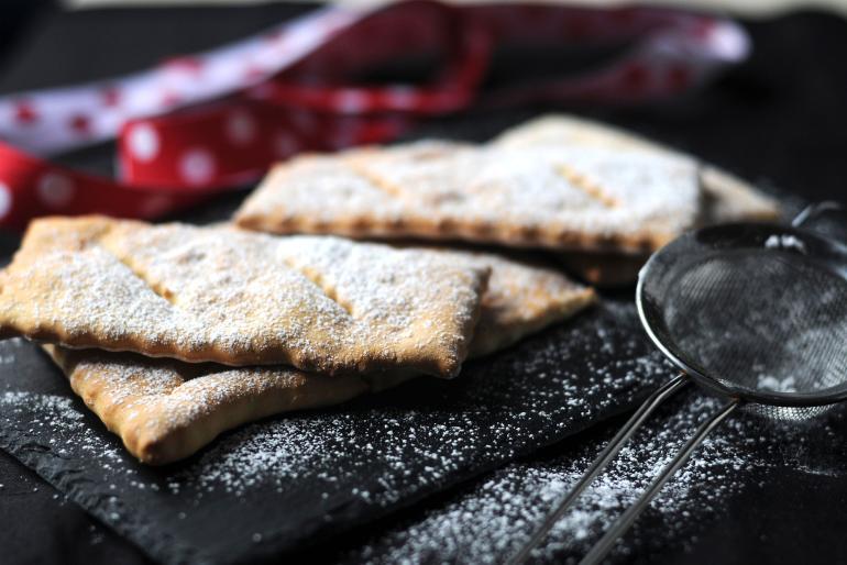 alla scoperta dei dolci di carnevale ricette tipiche - grand chef evolution