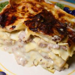 Lasagne ai carciofi e salsiccia